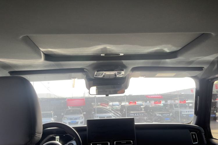 Used 212 T01 2024 2.0T Mechanic Headliner