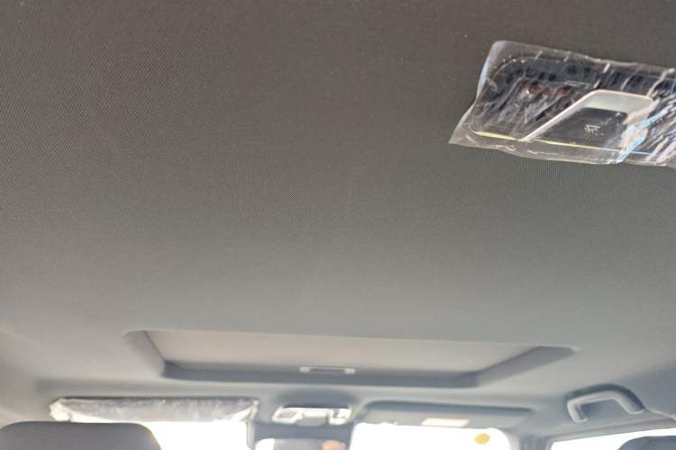 Used 212 T01 2024 2.0T Explorer Headliner
