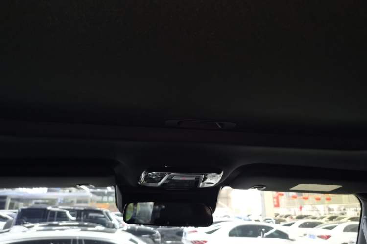 Used 212 T01 2024 2.0T Mechanic Headliner