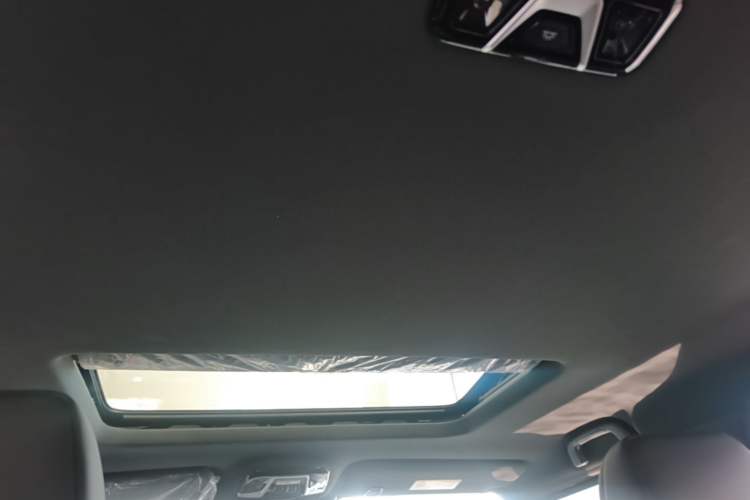 Used 212 T01 2024 2.0T Explorer Headliner