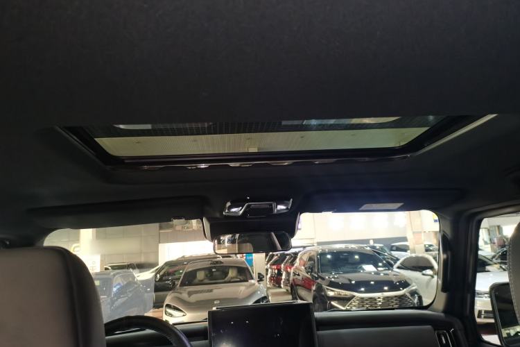Used 212 T01 2024 2.0T Review Officer Headliner
