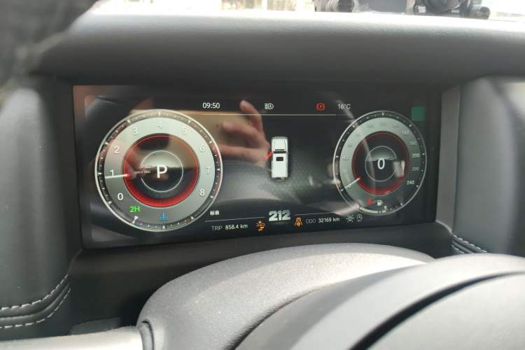 Used 212 T01 2024 2.0T Explorer Instrument Cluster