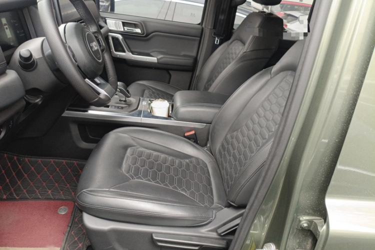Used 212 T01 2024 2.0T Mechanic Interior 1