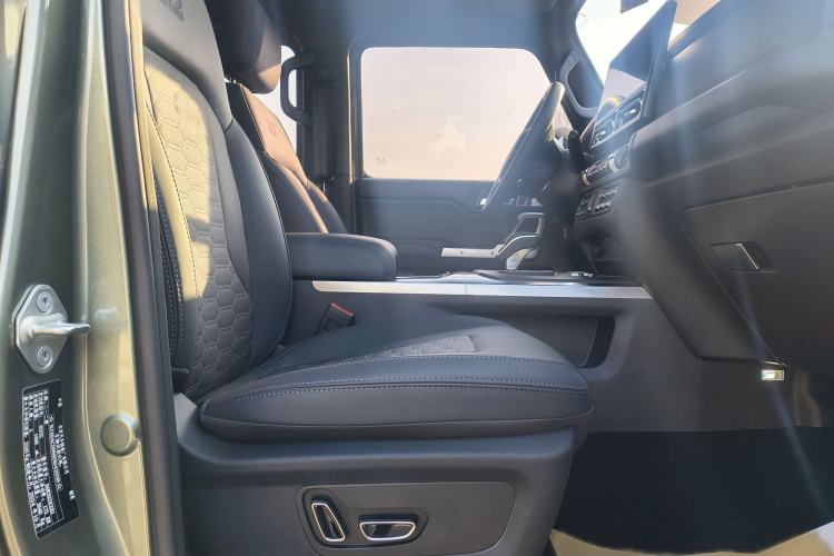 Used 212 T01 2024 2.0T Mechanic Interior 10