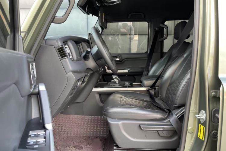 Used 212 T01 2024 2.0T Mechanic Interior 2