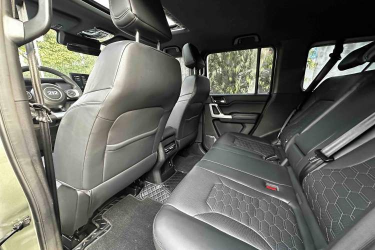 Used 212 T01 2024 2.0T Mechanic Interior 5