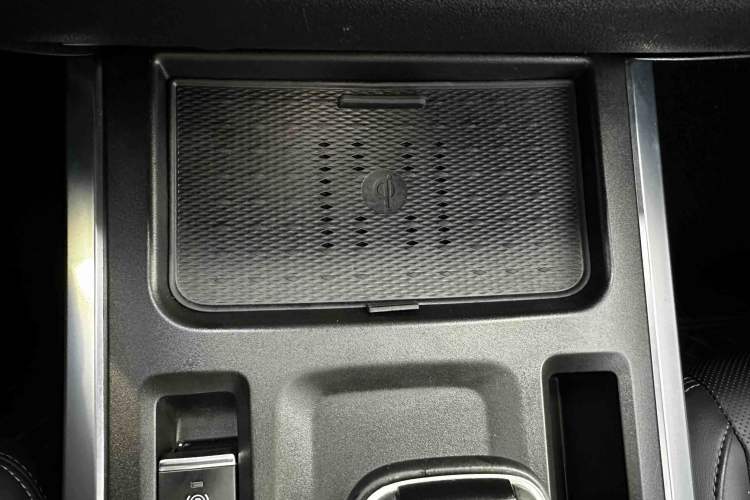 Used 212 T01 2024 2.0T Mechanic Interior 9