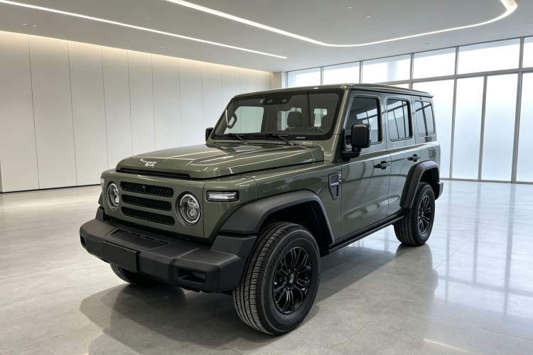 Used 212 T01 2024 2.0T Explorer Guazi used car, China used car export, Used car for sale, Used  cars, Cheapest cars for sale