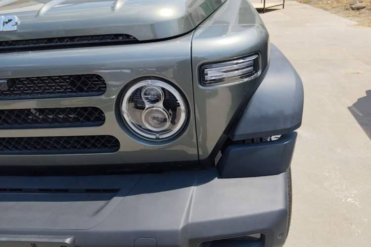 Used 212 T01 2024 2.0T Explorer Left Front Headlight