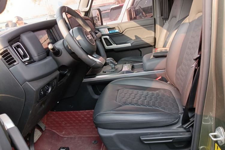 Used 212 T01 2024 2.0T Mechanic Left Front Seat