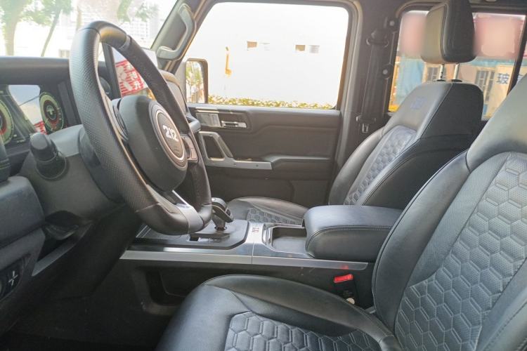 Used 212 T01 2024 2.0T Mechanic Left Front Seat