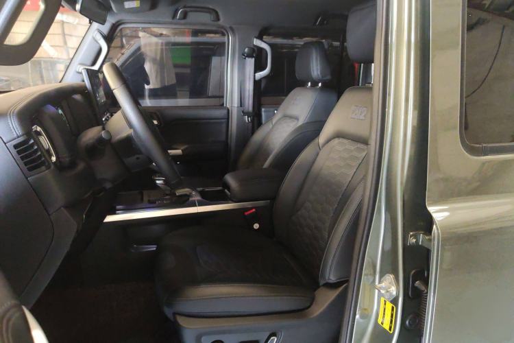 Used 212 T01 2024 2.0T Mechanic Left Front Seat