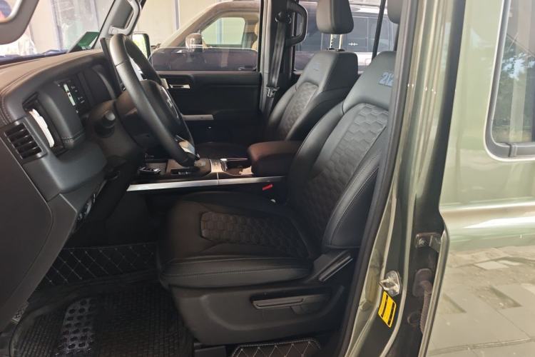 Used 212 T01 2024 2.0T Mechanic Left Front Seat