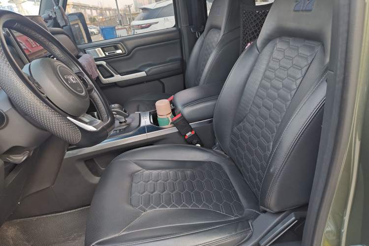 Used 212 T01 2024 2.0T Mechanic Left Front Seat