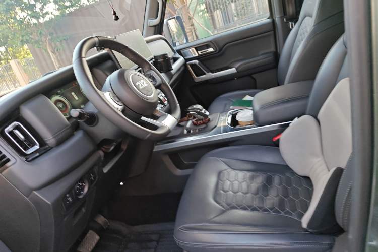 Used 212 T01 2024 2.0T Mechanic Left Front Seat