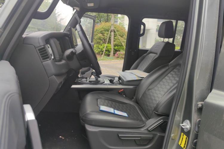 Used 212 T01 2024 2.0T Mechanic Left Front Seat