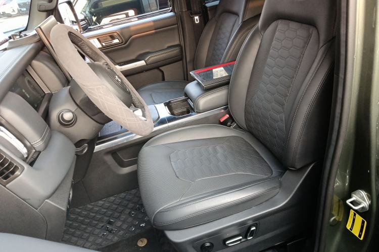 Used 212 T01 2024 2.0T Mechanic Left Front Seat