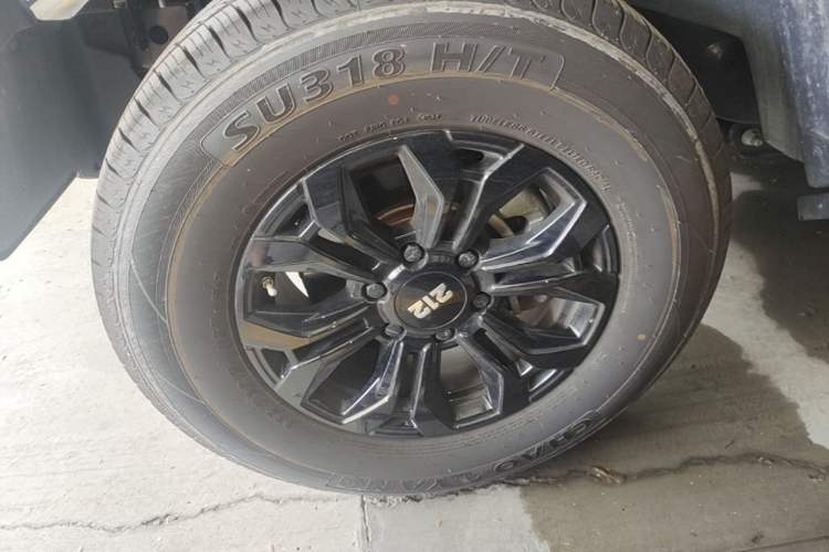 Used 212 T01 2024 2.0T Explorer Left Front Wheel Hub