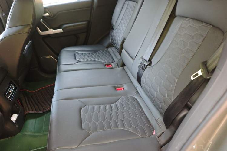 Used 212 T01 2024 2.0T Mechanic Left Rear Seat