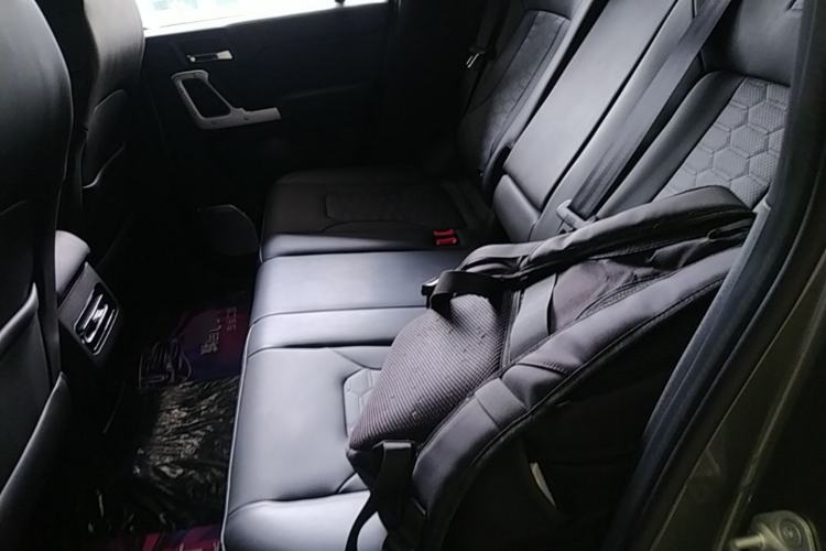 Used 212 T01 2024 2.0T Explorer Left Rear Seat