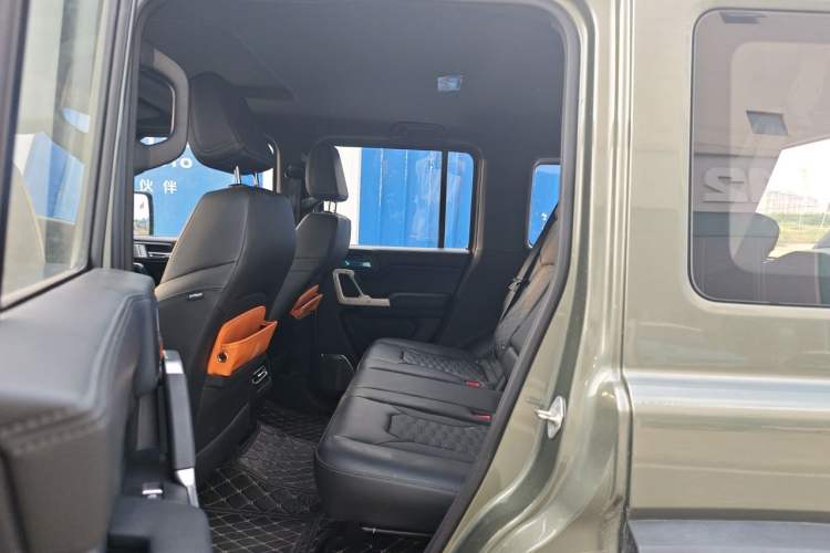 Used 212 T01 2024 2.0T Explorer Left Rear Seat