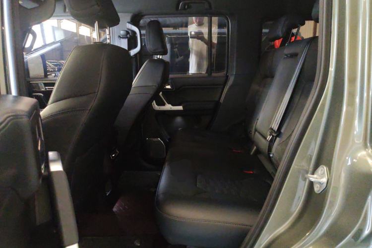 Used 212 T01 2024 2.0T Mechanic Left Rear Seat