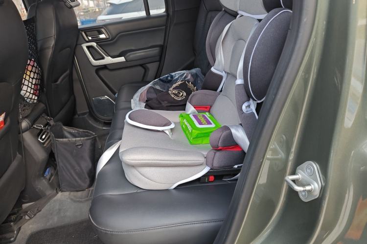 Used 212 T01 2024 2.0T Mechanic Left Rear Seat