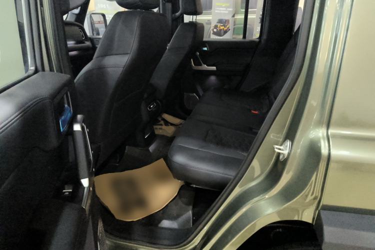 Used 212 T01 2024 2.0T Mechanic Left Rear Seat