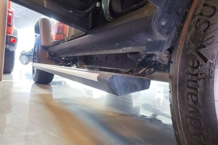 Used 212 T01 2024 2.0T Mechanic Left Side Sill