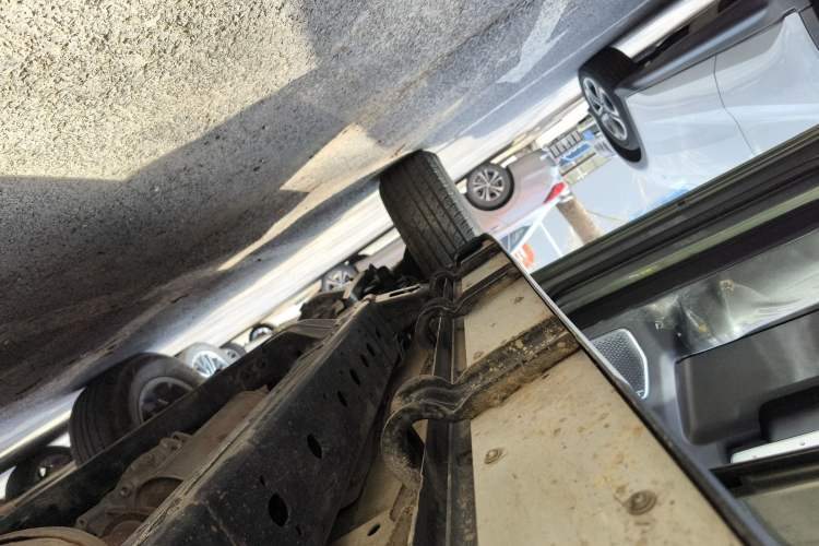 Used 212 T01 2024 2.0T Mechanic Left Side Sill
