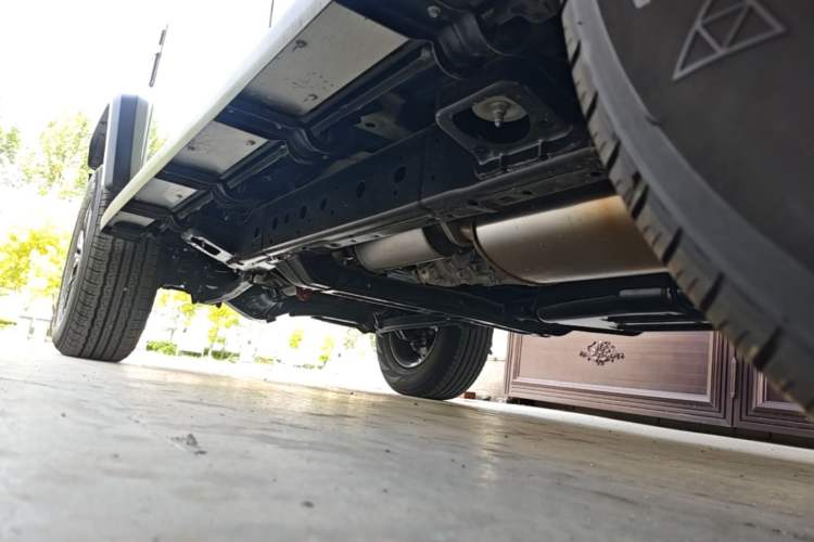 Used 212 T01 2024 2.0T Explorer Left Side Sill