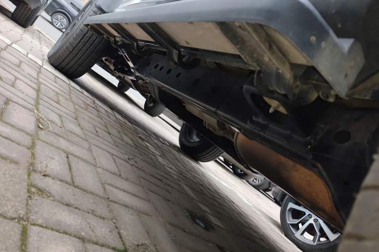 Used 212 T01 2024 2.0T Explorer Left Side Sill