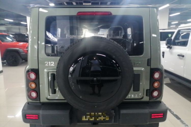 Used 212 T01 2024 2.0T Explorer Rear