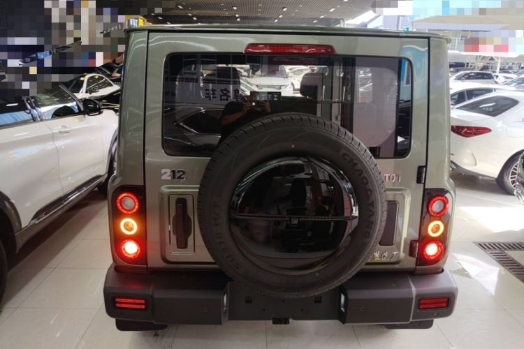 Used 212 T01 2024 2.0T Explorer Rear