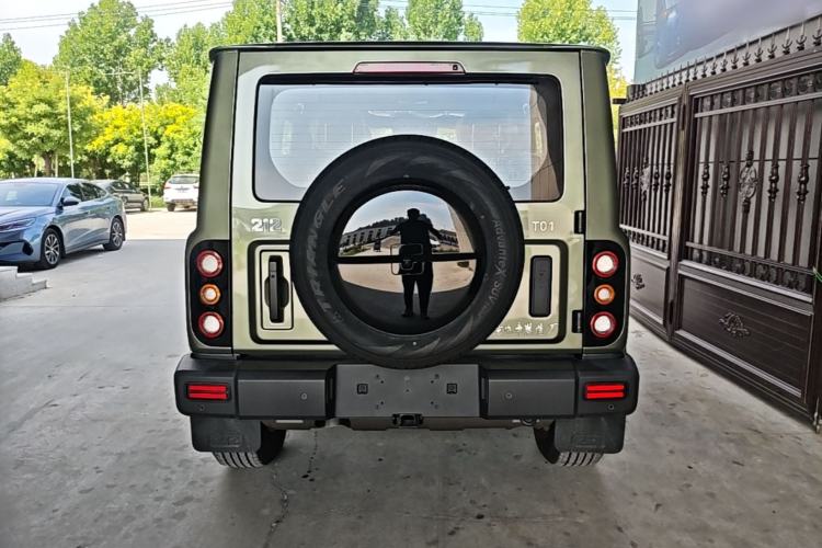Used 212 T01 2024 2.0T Explorer Rear