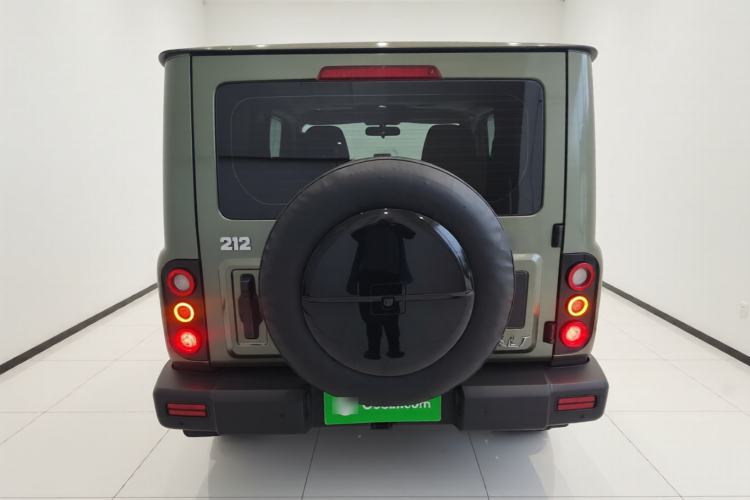 Used 212 T01 2024 2.0T Explorer Rear