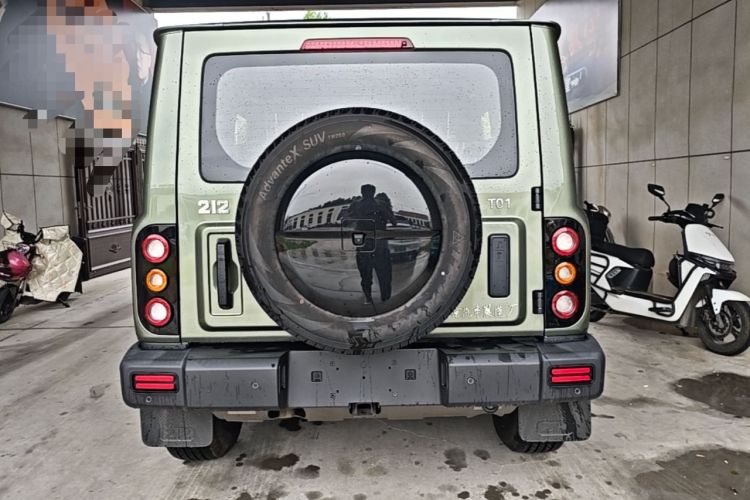 Used 212 T01 2024 2.0T Explorer Rear