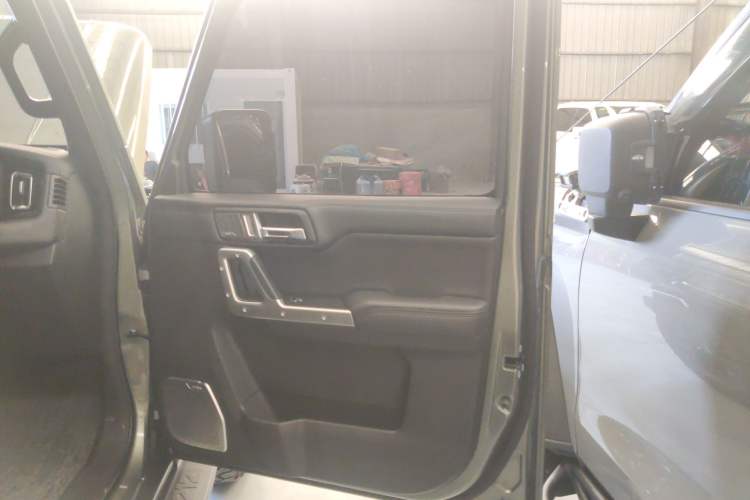 Used 212 T01 2024 2.0T Mechanic Right Front Door Interior