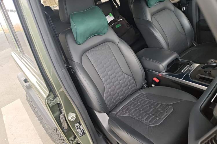Used 212 T01 2024 2.0T Mechanic Right Front Seat
