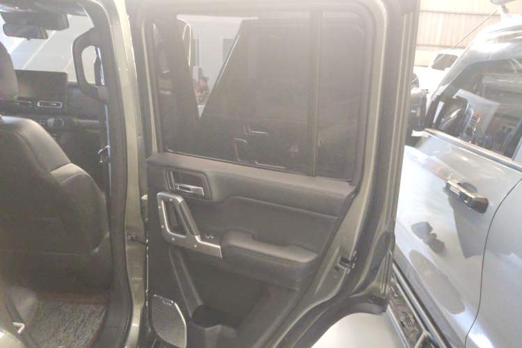 Used 212 T01 2024 2.0T Mechanic Right Rear Door Interior