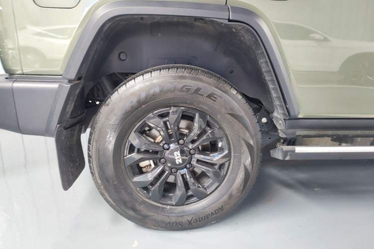 Used 212 T01 2024 2.0T Mechanic Right Rear Wheel Hub