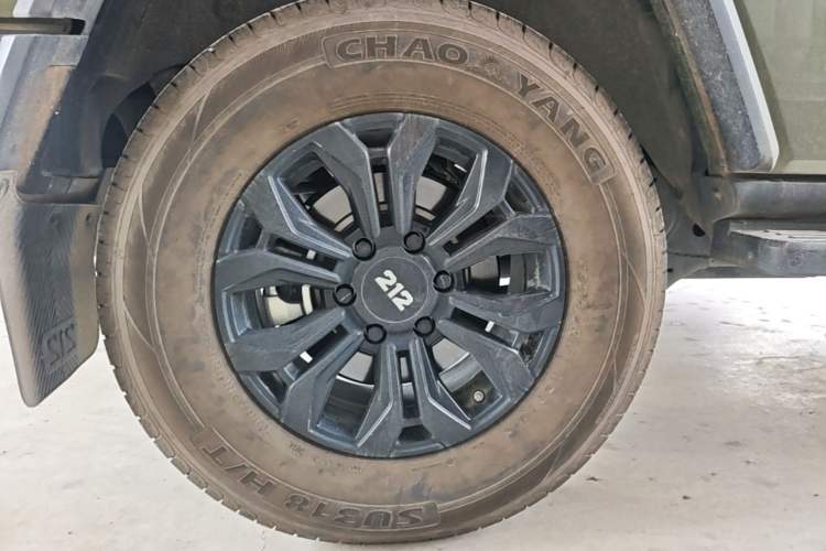Used 212 T01 2024 2.0T Mechanic Right Rear Wheel Hub