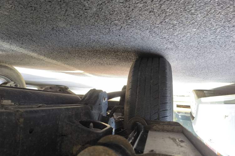 Used 212 T01 2024 2.0T Mechanic Right Side Sill