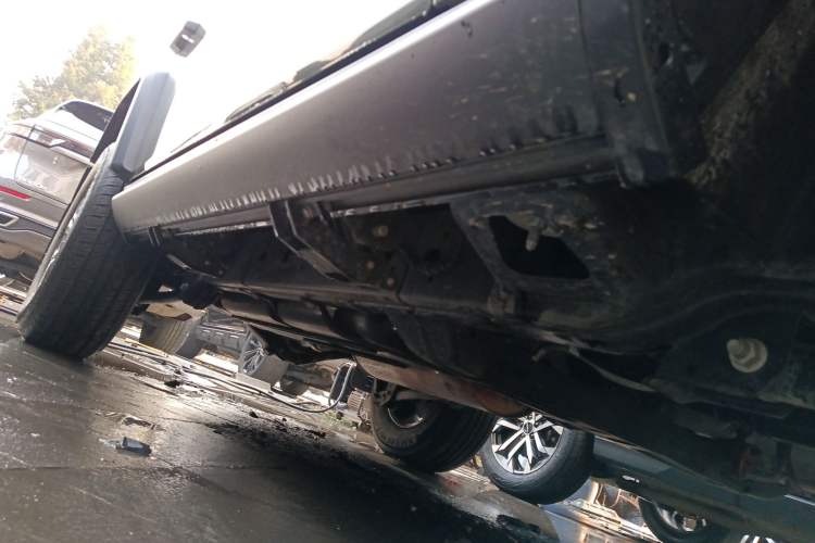 Used 212 T01 2024 2.0T Mechanic Right Side Sill