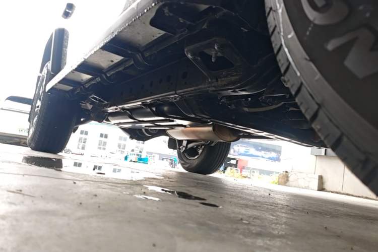 Used 212 T01 2024 2.0T Explorer Right Side Sill
