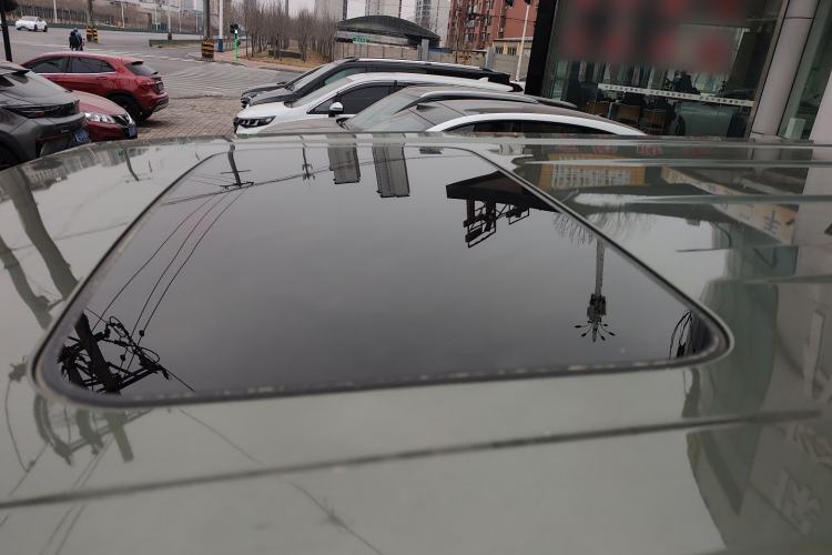 Used 212 T01 2024 2.0T Explorer Roof