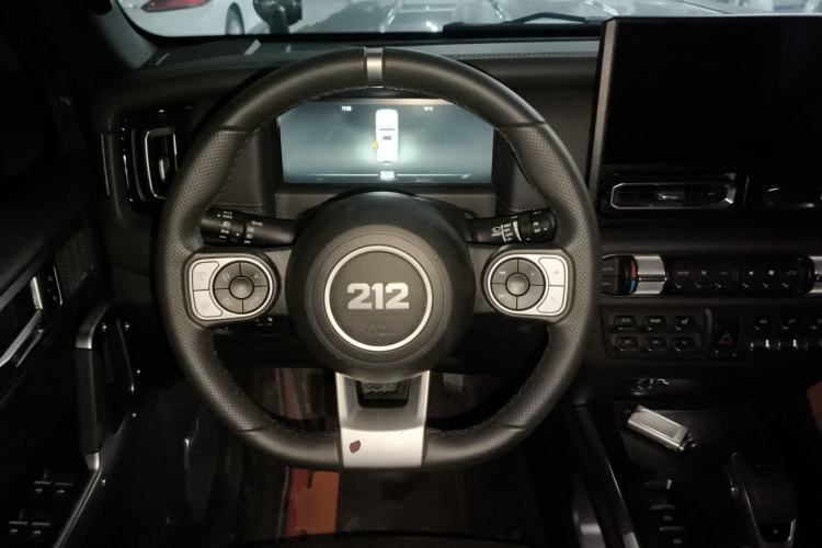 Used 212 T01 2024 2.0T Explorer Steering Wheel