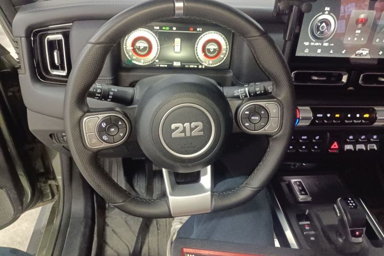 Used 212 T01 2024 2.0T Explorer Steering Wheel