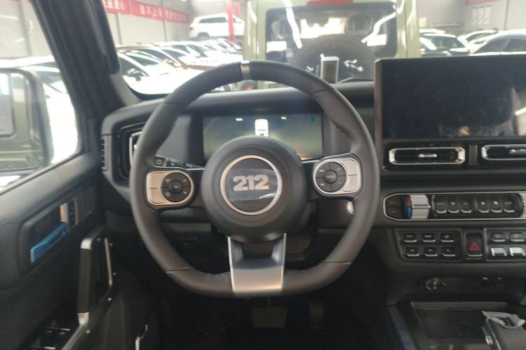 Used 212 T01 2024 2.0T Explorer Steering Wheel