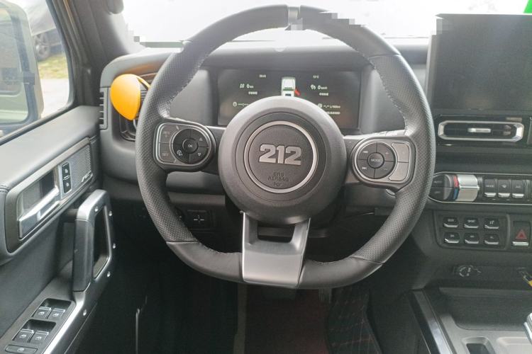 Used 212 T01 2024 2.0T Mechanic Steering Wheel